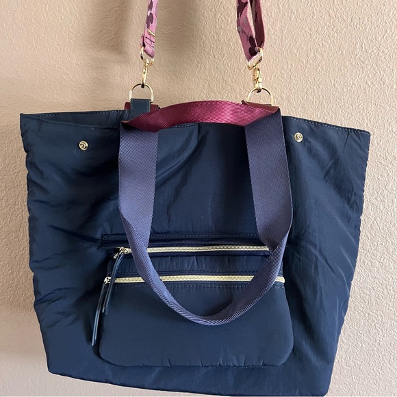 Stella & Dot Zip It Navy Convertible Tote or Crossbody Bag - Picture 1 of 9
